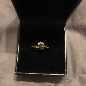 10K Diamond & Sapphire Ring